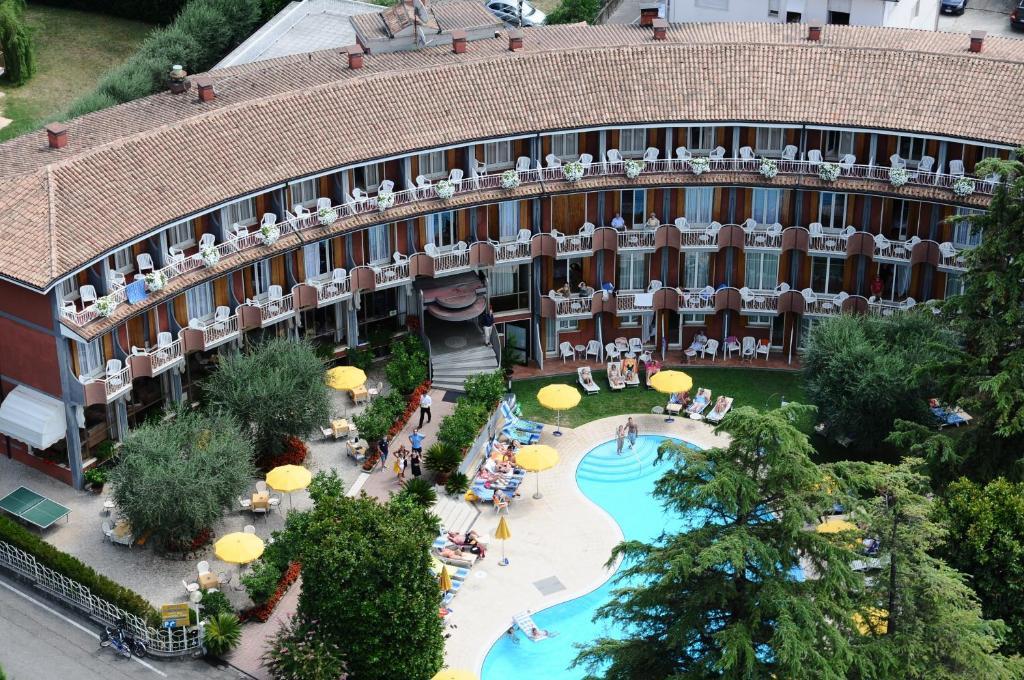 Hotel Continental Garda (Verona) Exterior foto