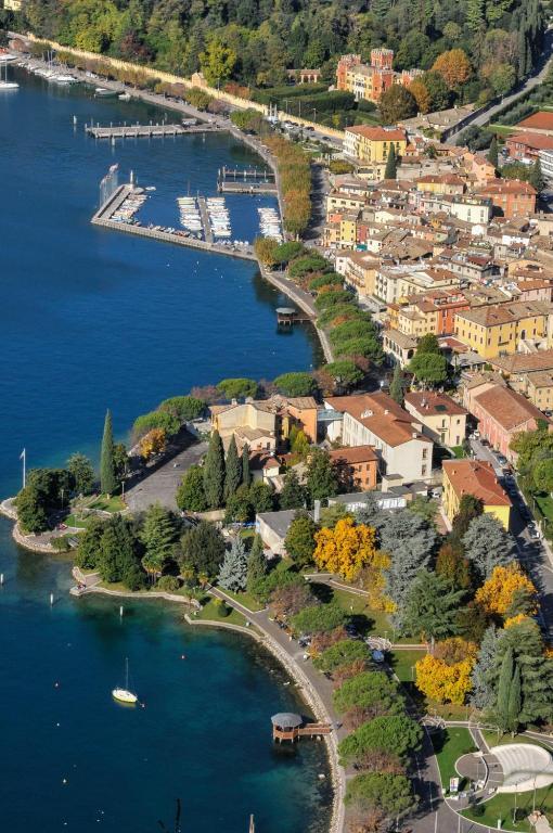 Hotel Continental Garda (Verona) Exterior foto